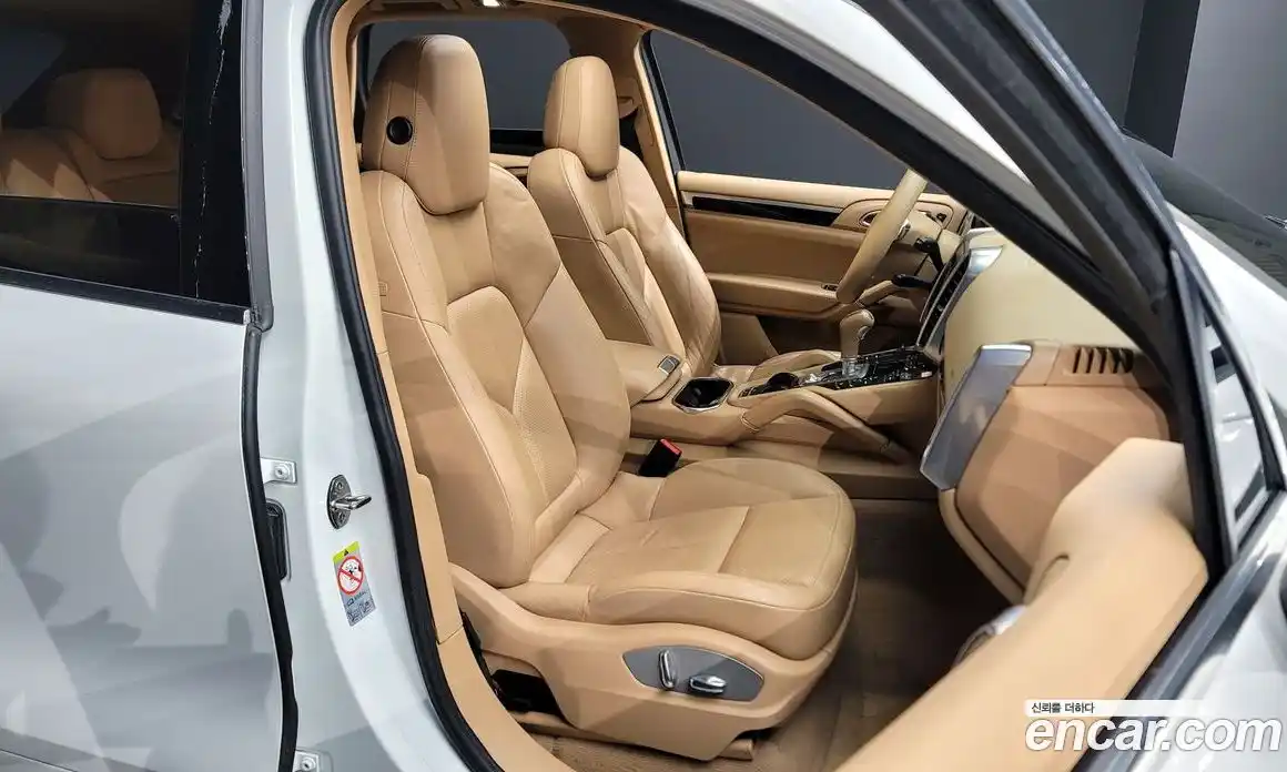 Porsche Cayenne 2012 3.0 Автомат в Москве № 165689, фото 4