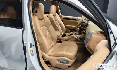 Porsche Cayenne 2012 3.0 Автомат в Москве № 165689, миниатюра 4