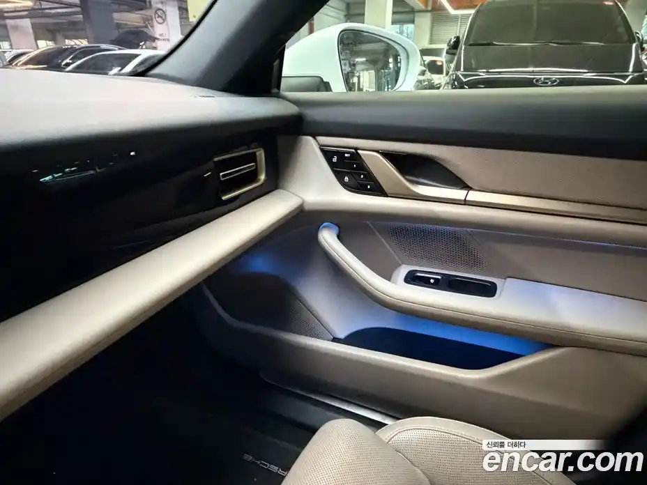 Porsche Taycan 2021 Автомат в Москве № 165776, фото 17