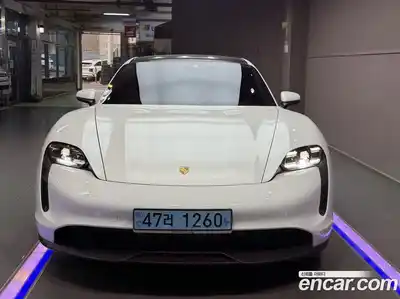 Porsche Taycan 2021 Автомат в Москве № 165776, миниатюра 3