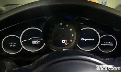 Porsche Cayenne 2019 3.0 Автомат в Москве № 165841, миниатюра 4