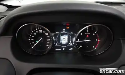 Land Rover Discovery Sport 2019 2.0 Автомат в Москве № 166615, миниатюра 8