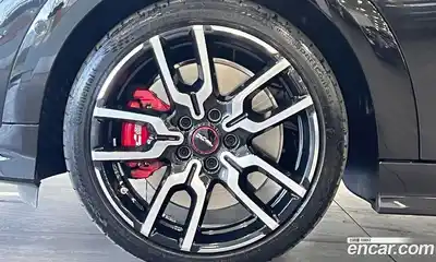 Mini Cooper Convertible 2025 2.0 Автомат в Москве № 167387, миниатюра 5