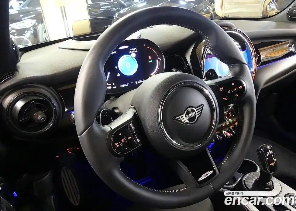 Mini Cooper 2023 2.0 Автомат в Москве № 167421, фото 13