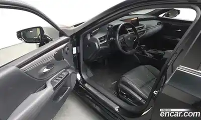 Lexus ES 2021 2.5 Автомат в Москве № 168087, миниатюра 9