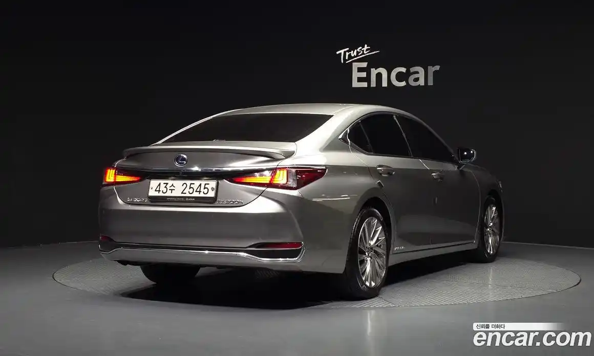 Lexus ES 2020 2.5 Автомат в Москве № 168173, фото 18