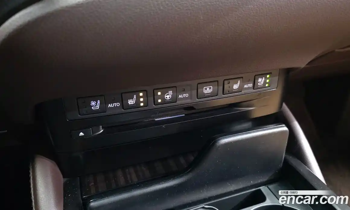 Lexus ES 2020 2.5 Автомат в Москве № 168173, фото 4