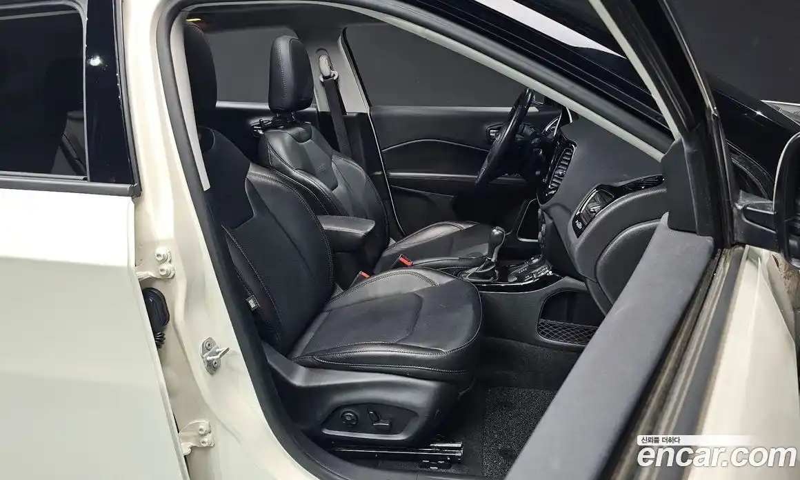 Jeep Compass 2019 2.4 Автомат в Москве № 169507, фото 19