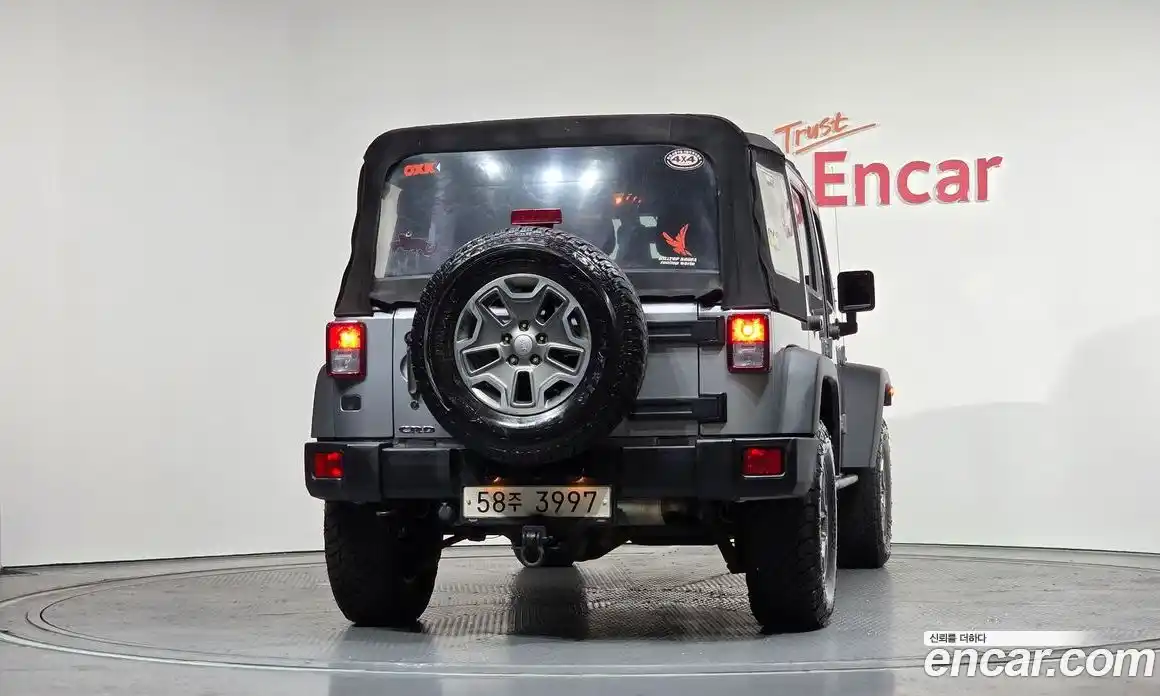 Jeep Wrangler 2013 2.8 Автомат в Москве № 169841, фото 4