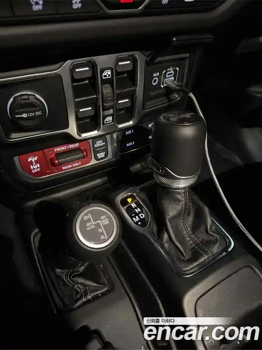 Jeep Wrangler 2025 2.0 Автомат в Москве № 169933, фото 11