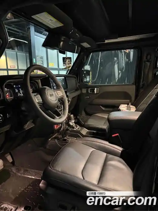 Jeep Wrangler 2025 2.0 Автомат в Москве № 169933, фото 14