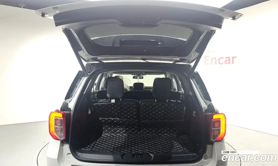 Ford Explorer 2021 2.3 Автомат в Москве № 170907, фото 7