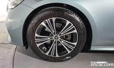 Mercedes-Benz E-Class 2025 2.0 Автомат в Москве № 173356, миниатюра 4