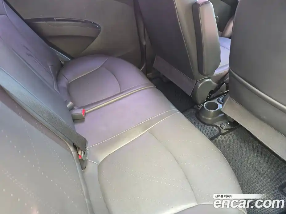 Chevrolet Spark 2015 1.0 Автомат в Москве № 175731, фото 12