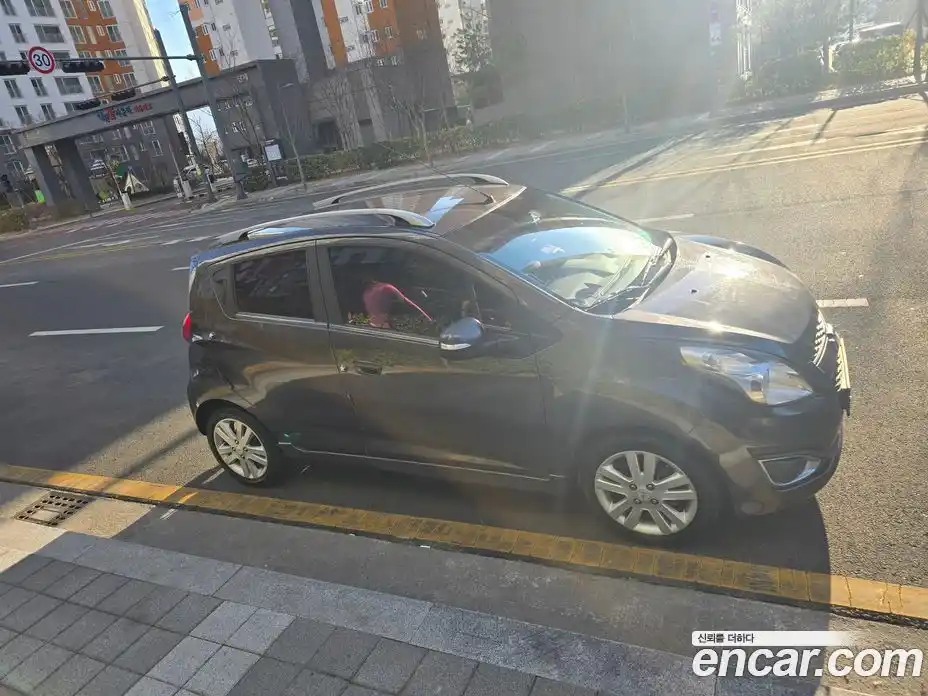 Chevrolet Spark 2015 1.0 Автомат в Москве № 175731, фото 18