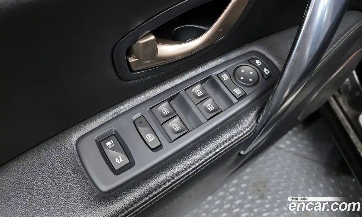 Renault SM7 2013 2.5 Автомат в Москве № 182867, фото 3