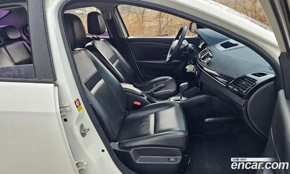 Renault SM3 2016 1.6 Автомат в Москве № 183535, фото 6