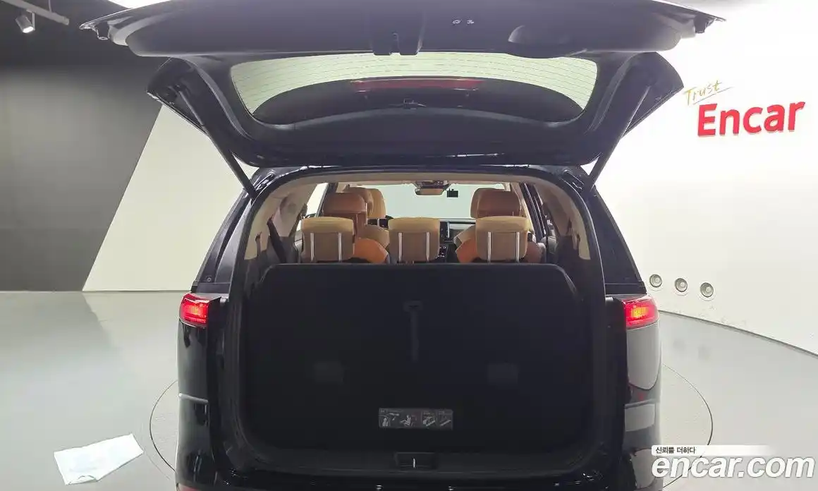 Kia Canival 2023 3.5 Автомат в Москве № 18457, фото 13