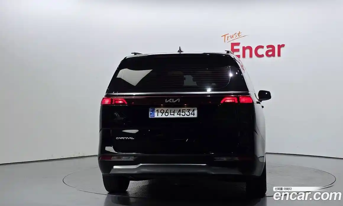 Kia Canival 2023 3.5 Автомат в Москве № 18457, фото 15