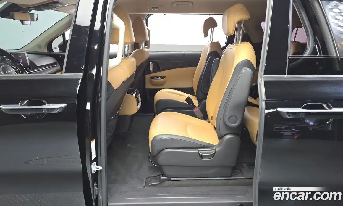 Kia Canival 2023 3.5 Автомат в Москве № 18457, фото 17