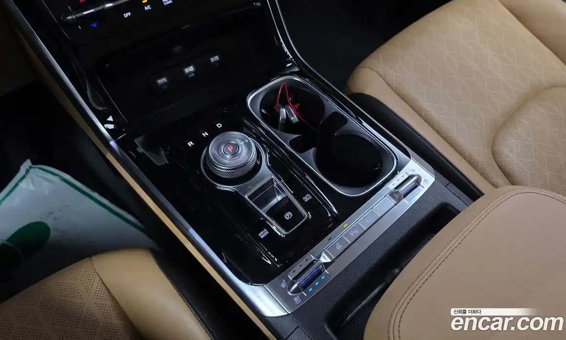 Kia Canival 2023 3.5 Автомат в Москве № 18457, фото 20