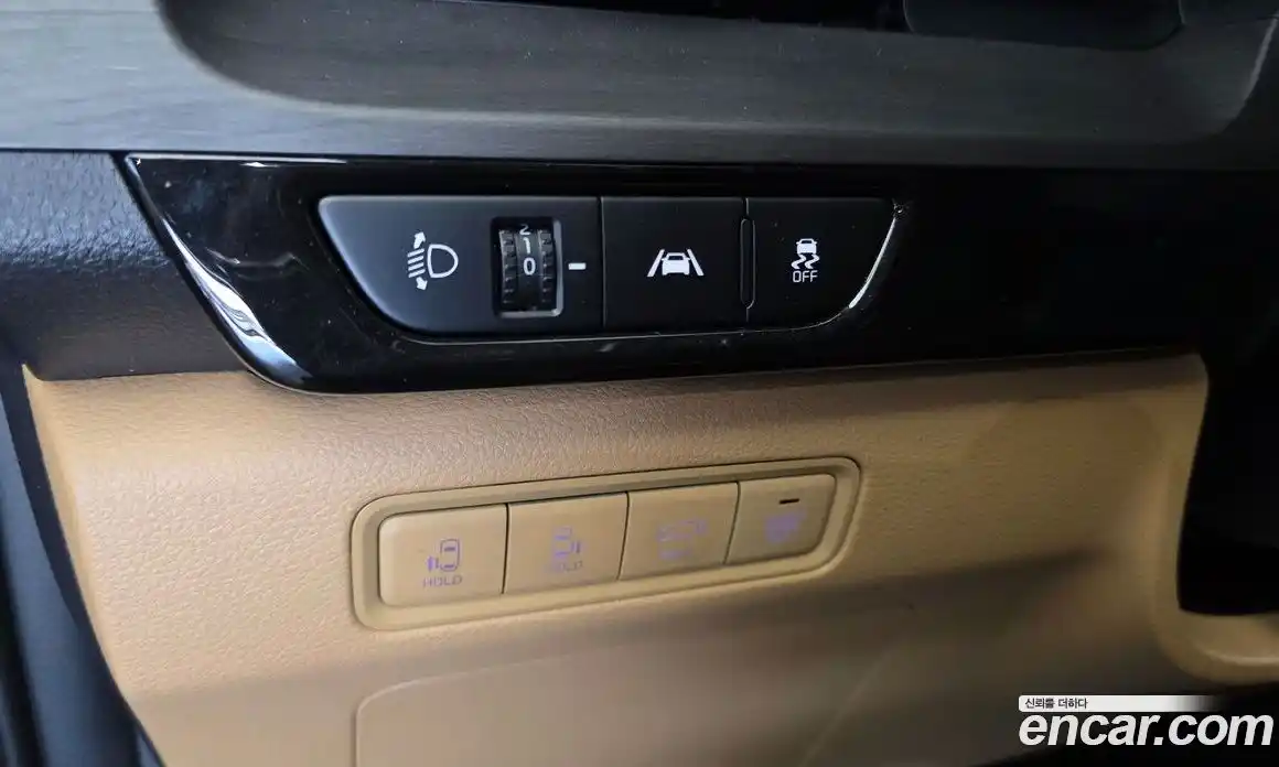 Kia Canival 2023 3.5 Автомат в Москве № 18457, фото 3