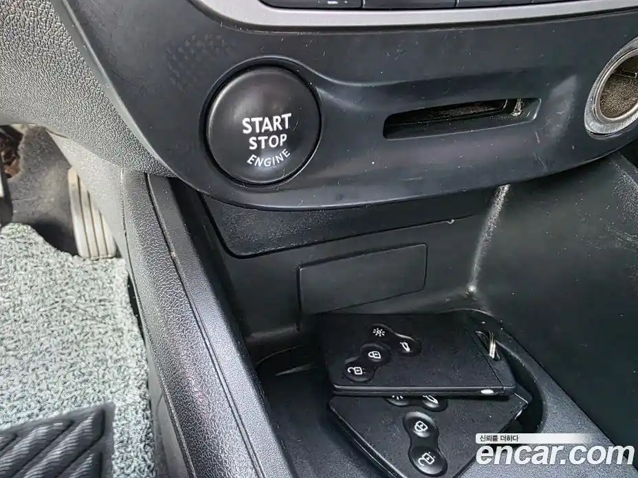 Renault SM3 2013 1.6 Автомат в Москве № 186523, фото 16