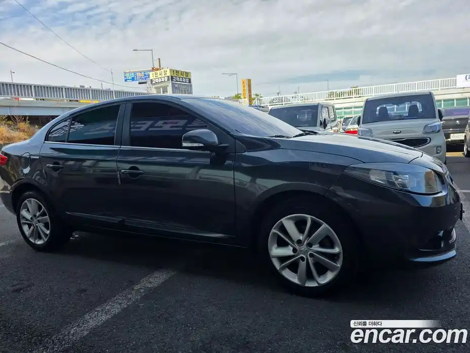 Renault SM3 2013 1.6 Автомат в Москве № 186523, фото 5