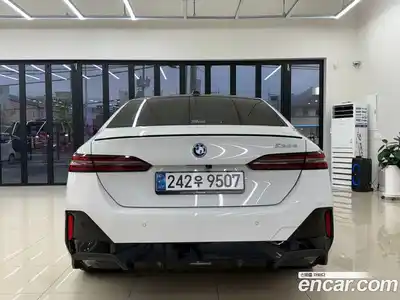 BMW 5-Series 2024 2.0 Автомат в Москве № 187948, миниатюра 4