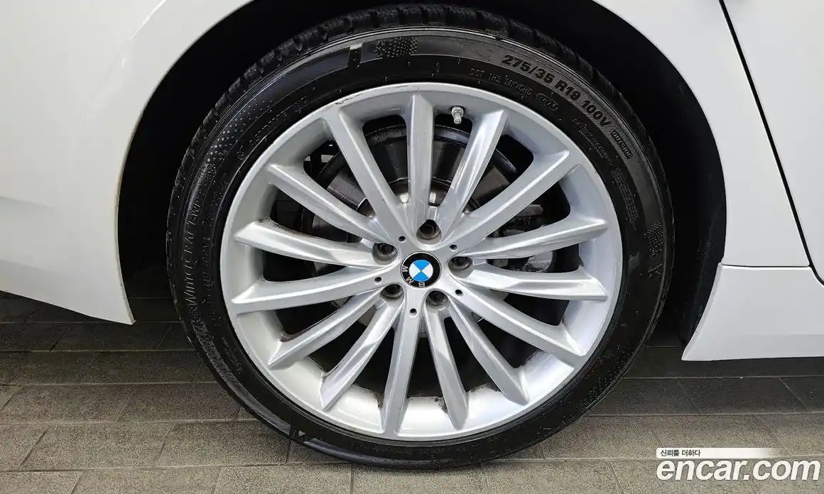 BMW 5-Series 2023 2.0 Автомат в Москве № 189146, фото 9