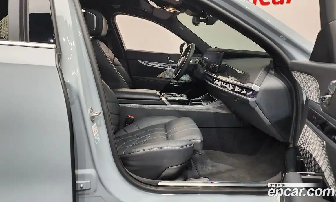 BMW i7 2023 0.3 Автомат в Москве № 189495, фото 16