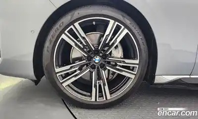 BMW i7 2023 0.3 Автомат в Москве № 189495, миниатюра 2