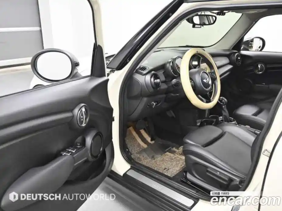 Mini Cooper 2015 1.5 Автомат в Москве № 190642, фото 11