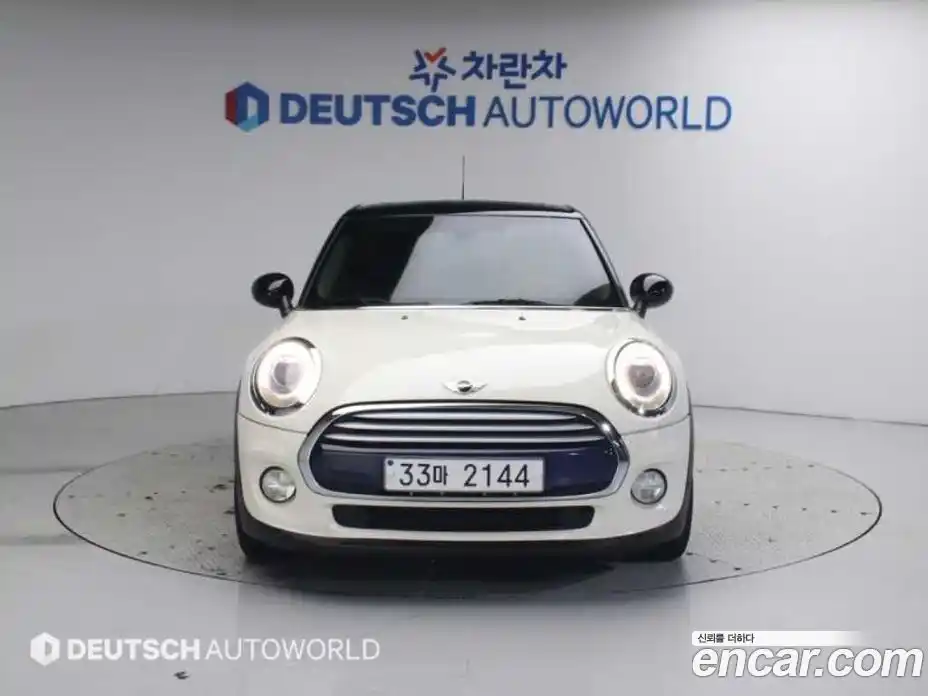 Mini Cooper 2015 1.5 Автомат в Москве № 190642, фото 3