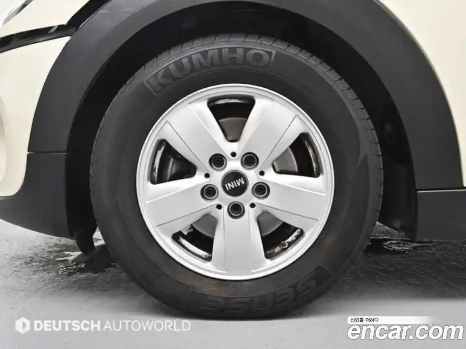 Mini Cooper 2015 1.5 Автомат в Москве № 190642, фото 5