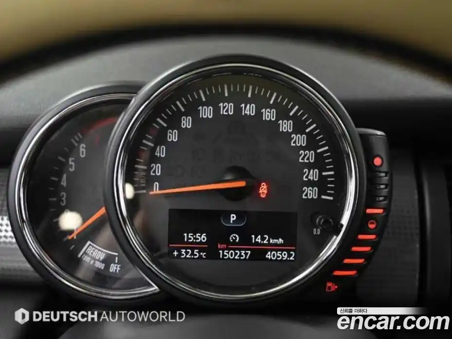 Mini Cooper 2015 1.5 Автомат в Москве № 190642, фото 8