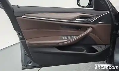 BMW 5-Series 2020 2.0 Автомат в Москве № 191046, миниатюра 9