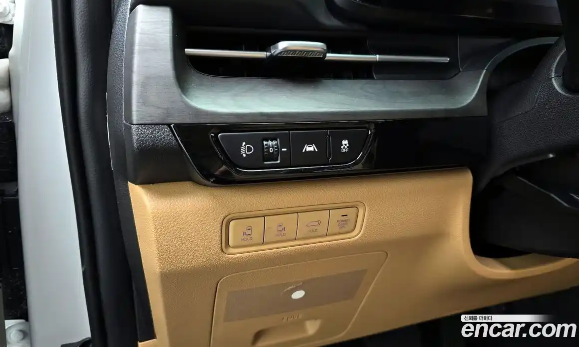 Kia Canival 2023 3.5 Автомат в Москве № 19295, фото 20