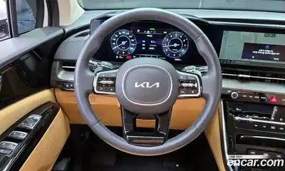 Kia Canival 2023 3.5 Автомат в Москве № 19295, миниатюра 4