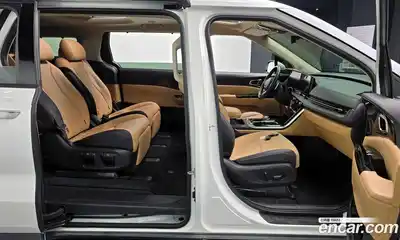 Kia Canival 2023 3.5 Автомат в Москве № 19295, миниатюра 9