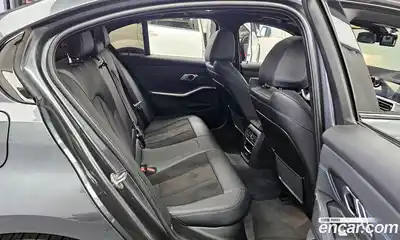 BMW 3-Series 2022 2.0 Автомат в Москве № 193161, миниатюра 11