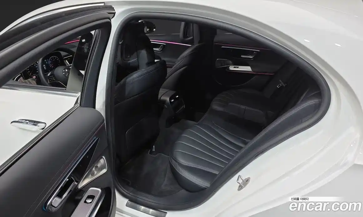 Mercedes-Benz E-Class 2025 2.0 Автомат в Москве № 193861, фото 11