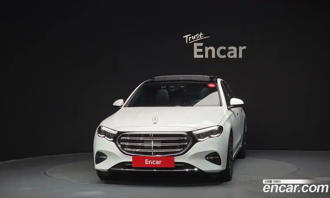 Mercedes-Benz E-Class 2025 2.0 Автомат в Москве № 193861, фото 3