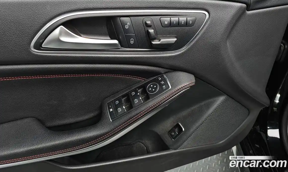 Mercedes-Benz CLA-Class 2016 2.0 Автомат в Москве № 195038, фото 14