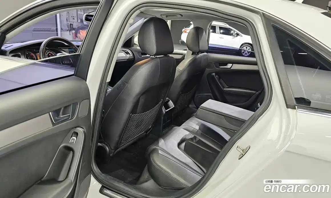 Audi A4 2015 2.0 Автомат в Москве № 196694, фото 11