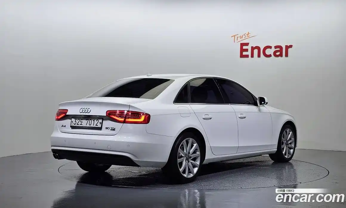 Audi A4 2015 2.0 Автомат в Москве № 196694, фото 2