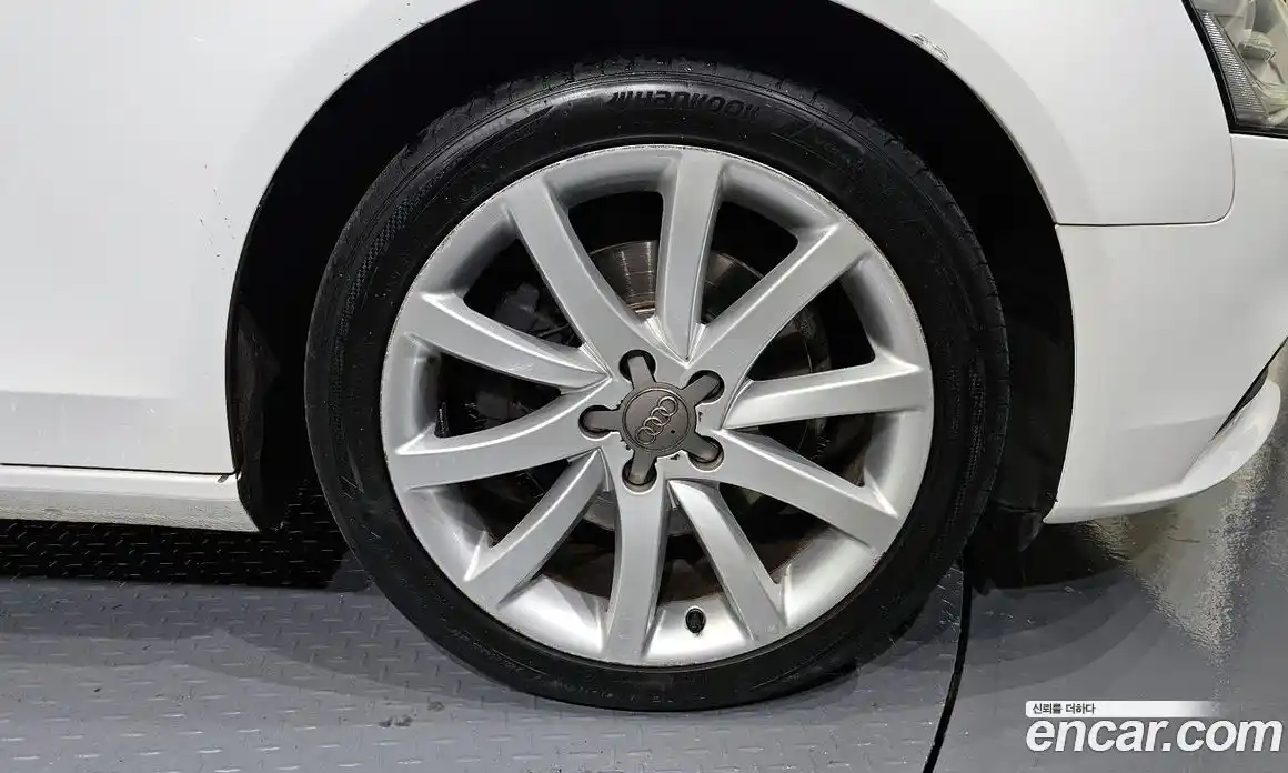 Audi A4 2015 2.0 Автомат в Москве № 196694, фото 5