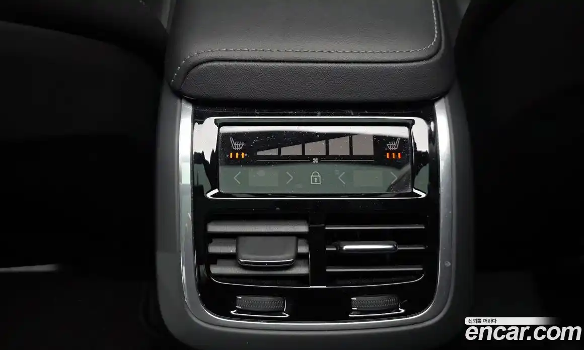 Volvo XC60 2023 2.0 Автомат в Москве № 196961, фото 19