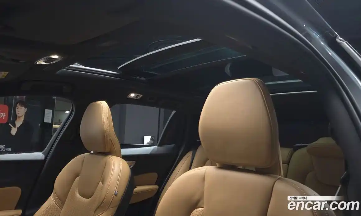 Volvo V60 2021 2.0 Автомат в Москве № 196968, фото 20