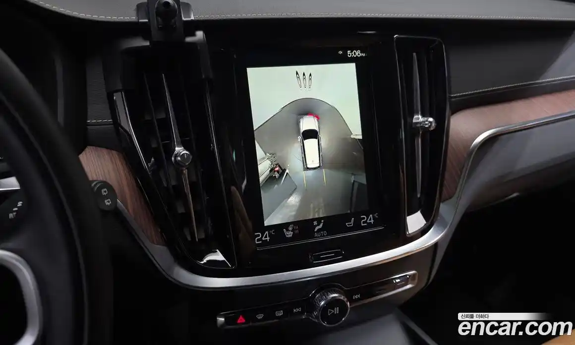 Volvo V60 2021 2.0 Автомат в Москве № 196968, фото 8